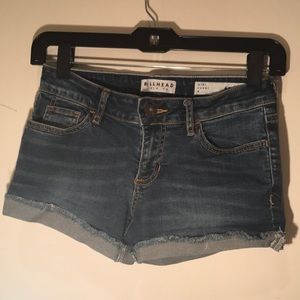🧚🏻‍♀️ LAST CHANCE!! bullhead jean shorts